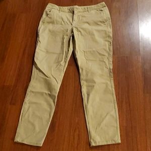 NWOT Aeropostale Women's Khaki Pants - Size 10 REG